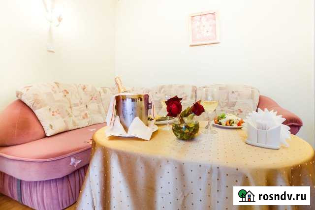 2-комнатная квартира, 49 м², 2/2 эт. в аренду посуточно в Севастополе Севастополь - изображение 1