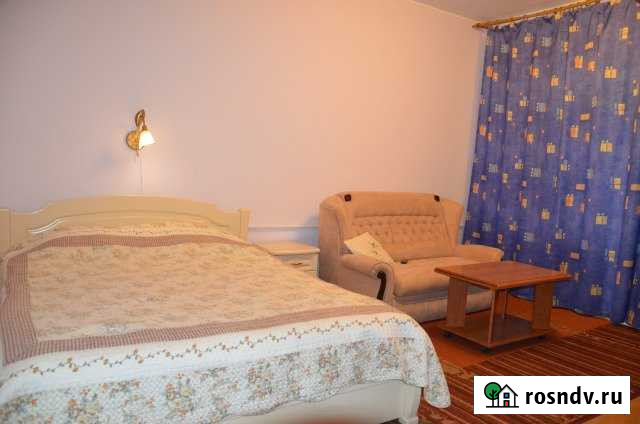 3-комнатная квартира, 80 м², 2/5 эт. в аренду посуточно в Ялте Ялта - изображение 1