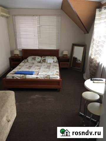 Дом 40 м² на участке 1 сот. в аренду посуточно в Ялте Ялта - изображение 1