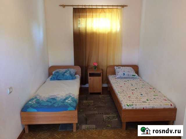 Комната 14 м² в 1-ком. кв., 1/2 эт. в аренду посуточно в Евпатории Евпатория - изображение 1