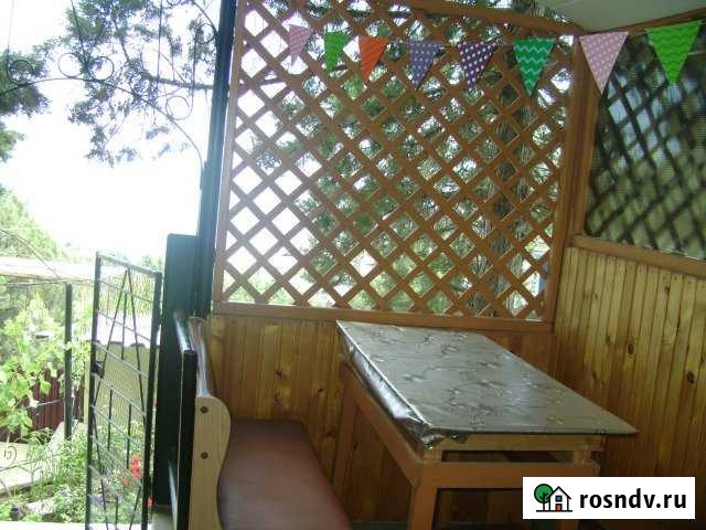 Дача 35 м² на участке 2 сот. в аренду посуточно в Новом Свете Республики Крым Новый Свет - изображение 1