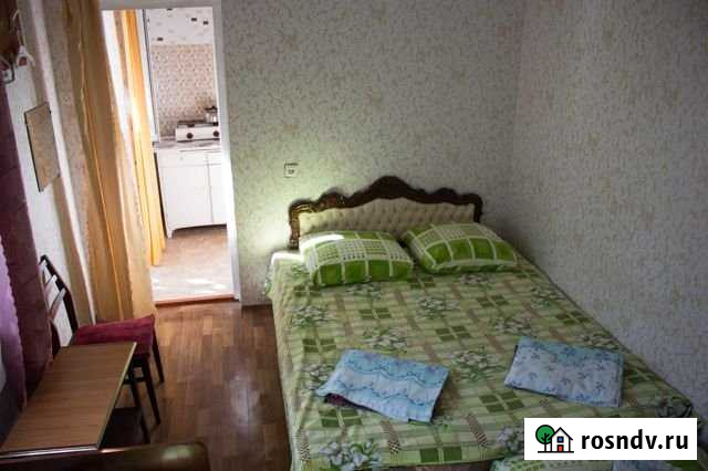 Комната 20 м² в 1-ком. кв., 1/1 эт. в аренду посуточно в Феодосии Феодосия - изображение 1