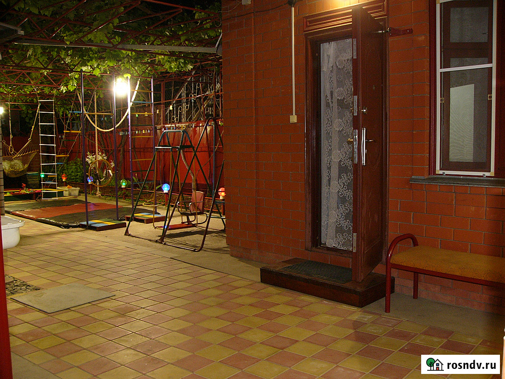 Дом 100 м² на участке 4 сот. в аренду посуточно в Приморско-Ахтарске Приморско-Ахтарск - изображение 2