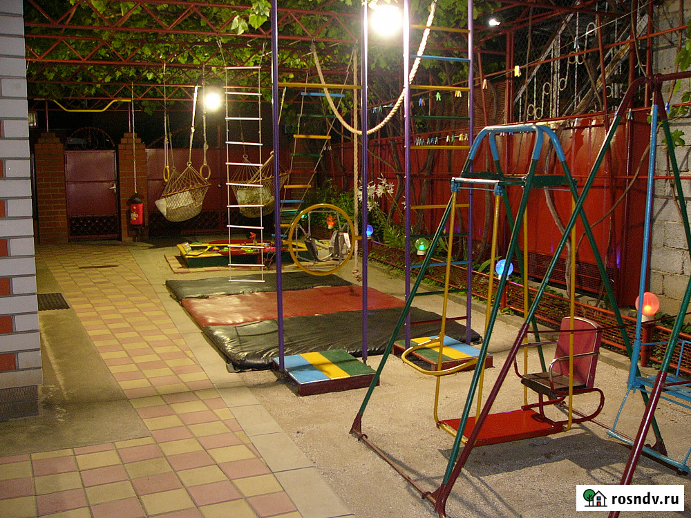 Дом 100 м² на участке 4 сот. в аренду посуточно в Приморско-Ахтарске Приморско-Ахтарск - изображение 1