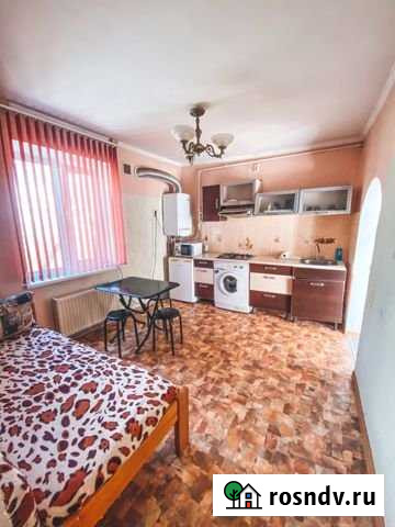 1-комнатная квартира, 35 м², 1/1 эт. в аренду посуточно в Евпатории Евпатория - изображение 1