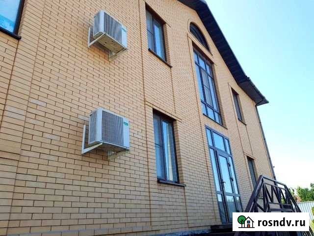 Дом 252 м² на участке 6 сот. на продажу в Батайске Батайск - изображение 1