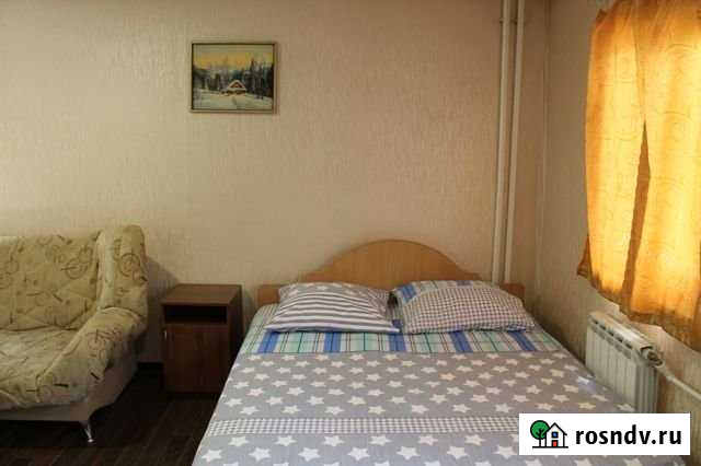 1-комнатная квартира, 32 м², 2/2 эт. в аренду посуточно в Серове Серов - изображение 1