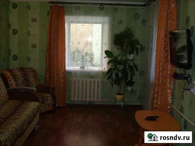 1-комнатная квартира, 38 м², 1/3 эт. в аренду посуточно в Вольске Вольск - изображение 1