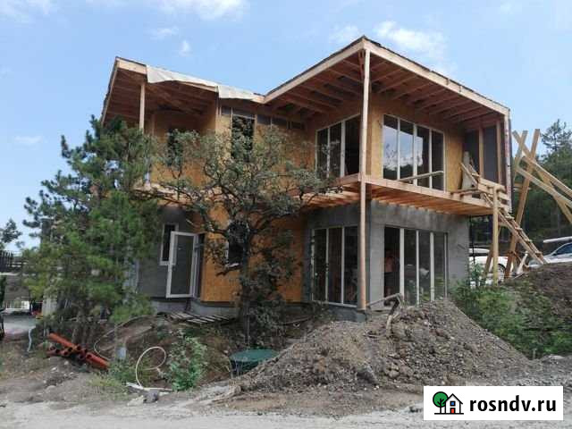 Коттедж 130 м² на участке 3 сот. на продажу в Алуште Алушта - изображение 1