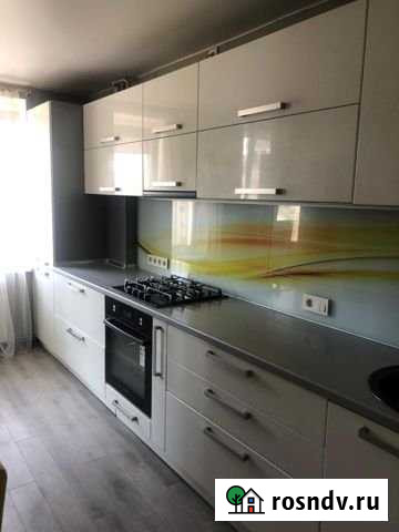 2-комнатная квартира, 64 м², 6/10 эт. в аренду на длительный срок в Севастополе Севастополь - изображение 1