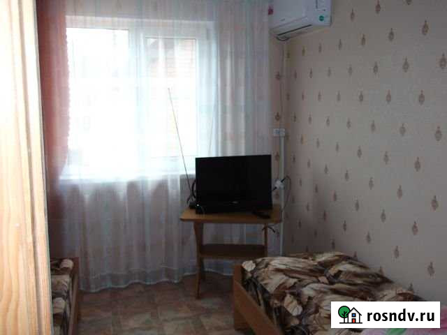 Комната 16 м² в 1-ком. кв., 2/2 эт. в аренду посуточно в Витязево Витязево - изображение 1