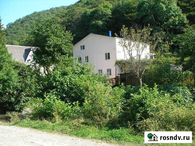 Дом 200 м² на участке 4 сот. в аренду посуточно в Сочи Сочи - изображение 1