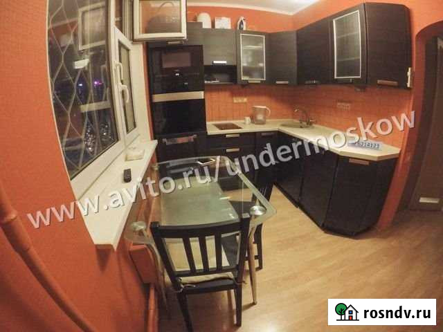 1-комнатная квартира, 40 м², 14/25 эт. в аренду посуточно в Красногорске Московской области Красногорск - изображение 1