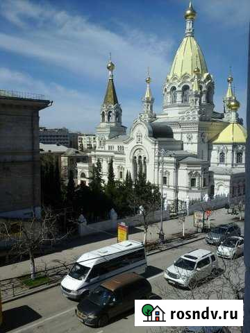 3-комнатная квартира, 90 м², 3/3 эт. в аренду на длительный срок в Севастополе Севастополь - изображение 1