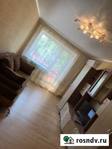 1-комнатная квартира, 30 м², 3/5 эт. в аренду посуточно в Каменске-Шахтинском Каменск-Шахтинский - изображение 1