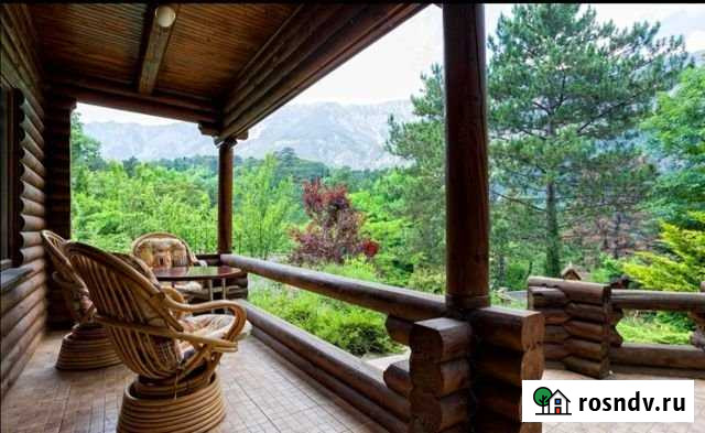 Дом 240 м² на участке 12 сот. на продажу в Ялте Ялта - изображение 1