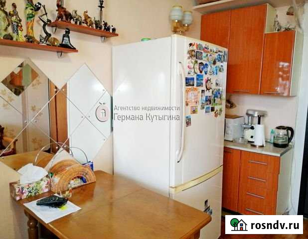 Комната 30 м² в 9-ком. кв., 4/5 эт. на продажу в Волгограде Волгоград - изображение 1