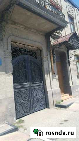 2-комнатная квартира, 50 м², 1/1 эт. в аренду посуточно в Керче Керчь - изображение 1