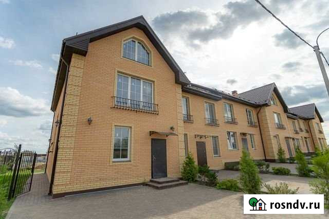 Таунхаус 140 м² на участке 2 сот. на продажу в Петергофе Петергоф - изображение 1