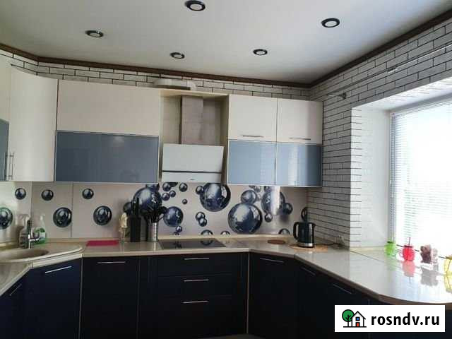 3-комнатная квартира, 85 м², 3/5 эт. в аренду на длительный срок в Нефтеюганске Нефтеюганск - изображение 1