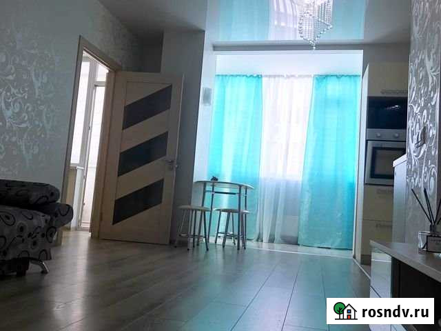 3-комнатная квартира, 70 м², 1/9 эт. в аренду на длительный срок в Севастополе Севастополь - изображение 1