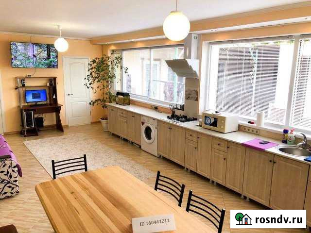 Дом 100 м² на участке 6 сот. в аренду посуточно в Судаке Судак - изображение 1
