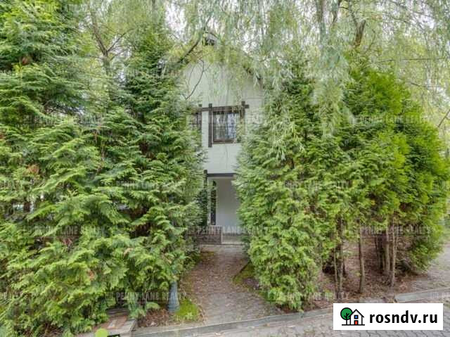 Коттедж 220 м² на участке 5 сот. на продажу в Москве Москва - изображение 1