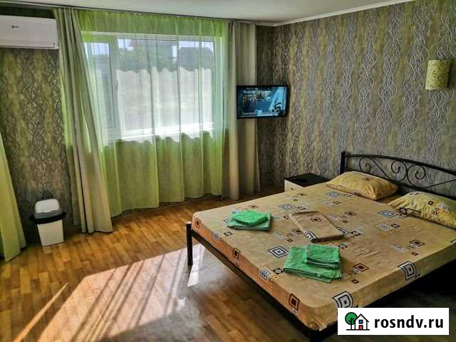 Дом 160 м² на участке 4 сот. в аренду посуточно в Севастополе Севастополь - изображение 1