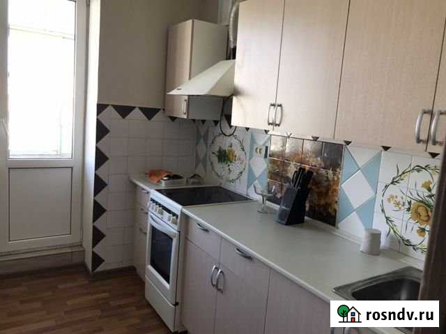 3-комнатная квартира, 72 м², 5/5 эт. в аренду на длительный срок в Севастополе Севастополь - изображение 1