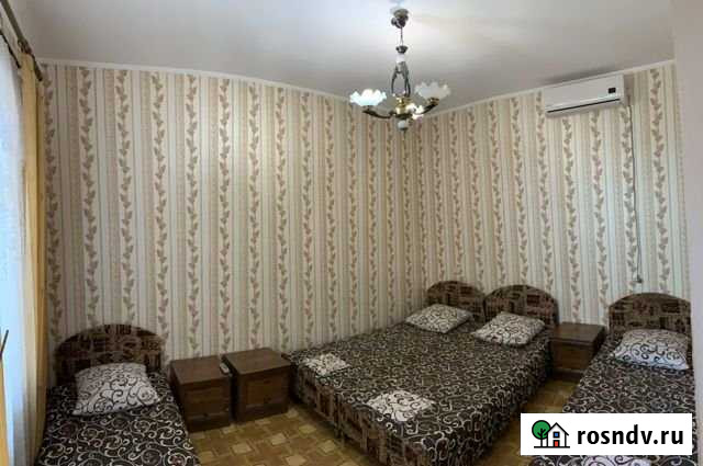 Комната 19 м² в 1-ком. кв., 2/2 эт. в аренду посуточно в Судаке Судак - изображение 1