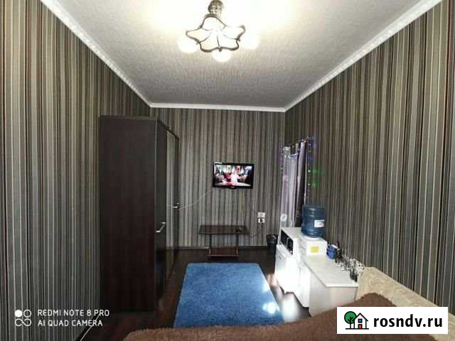 1-комнатная квартира, 36 м², 1/2 эт. в аренду посуточно в Новошахтинске Новошахтинск - изображение 1