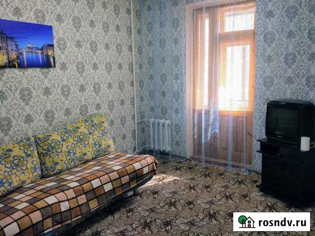 2-комнатная квартира, 51 м², 2/4 эт. в аренду посуточно в Магнитогорске Магнитогорск - изображение 1