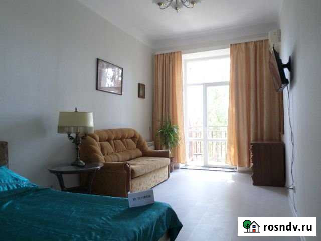 1-комнатная квартира, 50 м², 5/5 эт. в аренду посуточно в Феодосии Феодосия - изображение 1