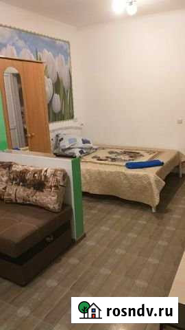 Комната 20 м² в 5-ком. кв., 2/2 эт. в аренду посуточно в Судаке Судак - изображение 1