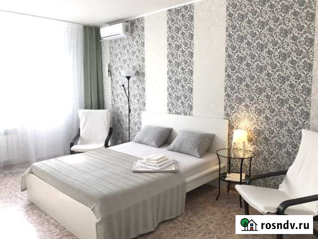 1-комнатная квартира, 50 м², 7/17 эт. в аренду посуточно в Оренбурге Оренбург - изображение 1