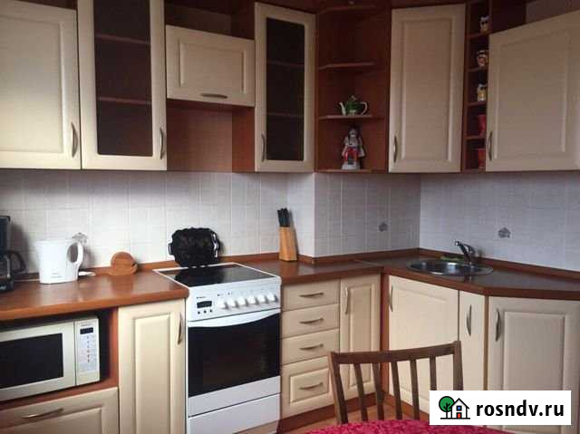 3-комнатная квартира, 58 м², 7/9 эт. в аренду на длительный срок в Мурманске Мурманск - изображение 1