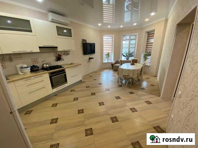 Дом 130 м² на участке 3 сот. на продажу в Батайске Батайск - изображение 1