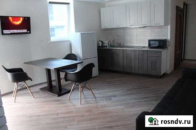 2-комнатная квартира, 50 м², 2/2 эт. в аренду посуточно в Алуште Алушта - изображение 1