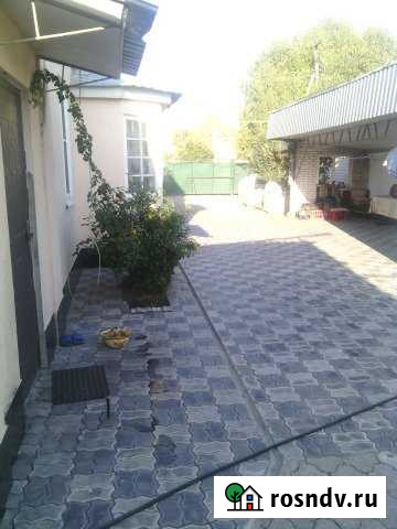 Дом 100 м² на участке 14.2 сот. на продажу в Усть-Джегуте Усть-Джегута - изображение 1