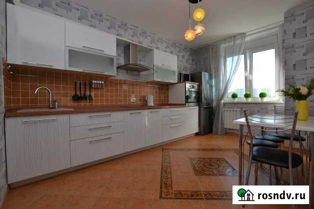 1-комнатная квартира, 51 м², 9/20 эт. в аренду посуточно в Красноярске Красноярск - изображение 1