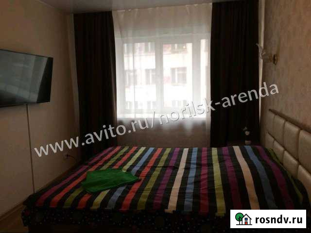1-комнатная квартира, 33 м², 2/5 эт. в аренду посуточно в Норильске Норильск - изображение 1