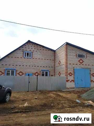 Коттедж 200 м² на участке 15 сот. на продажу в Еткуле Еткуль - изображение 1