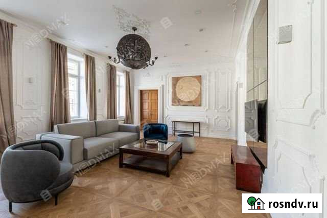 4-комнатная квартира, 240 м², 2/5 эт. в аренду на длительный срок в Санкт-Петербурге Санкт-Петербург - изображение 1