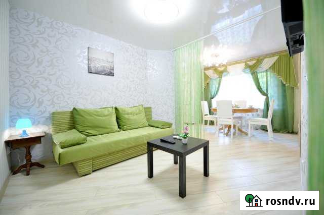 2-комнатная квартира, 56 м², 2/5 эт. в аренду посуточно в Челябинске Челябинск - изображение 1