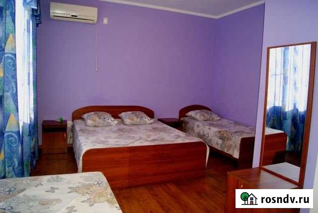 Комната 20 м² в 1-ком. кв., 2/2 эт. в аренду посуточно в Ейске Ейск - изображение 1