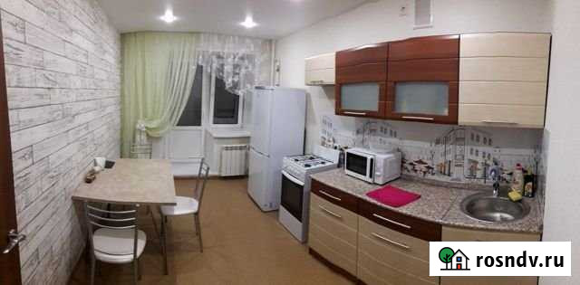 1-комнатная квартира, 48 м², 6/10 эт. в аренду посуточно в Набережных Челнах Набережные Челны - изображение 1