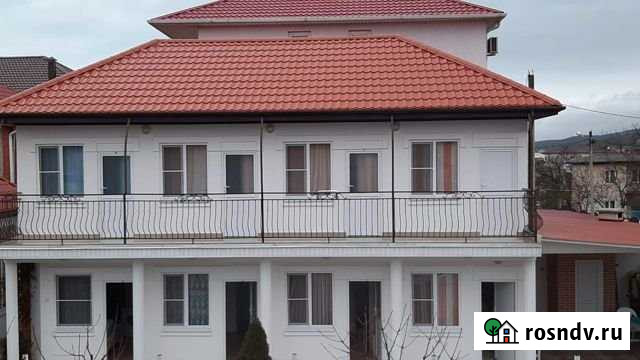 Дом 240 м² на участке 4.5 сот. на продажу в Кабардинке Кабардинка - изображение 1