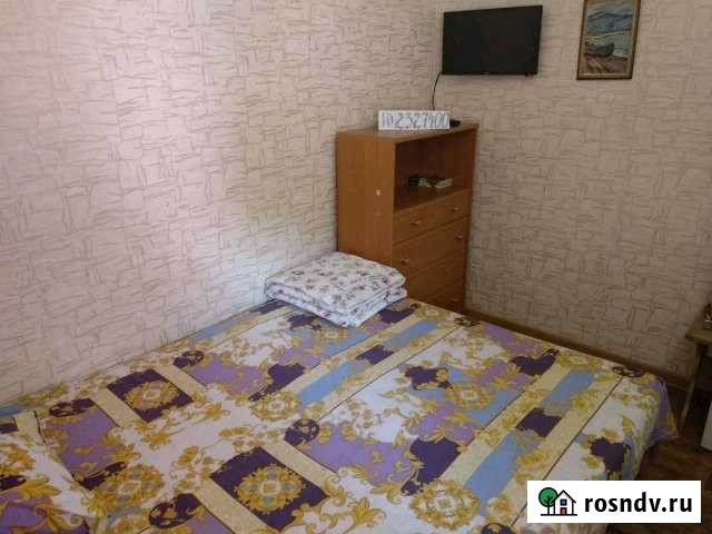 Дом 29 м² на участке 1 сот. в аренду посуточно в Евпатории Евпатория - изображение 1