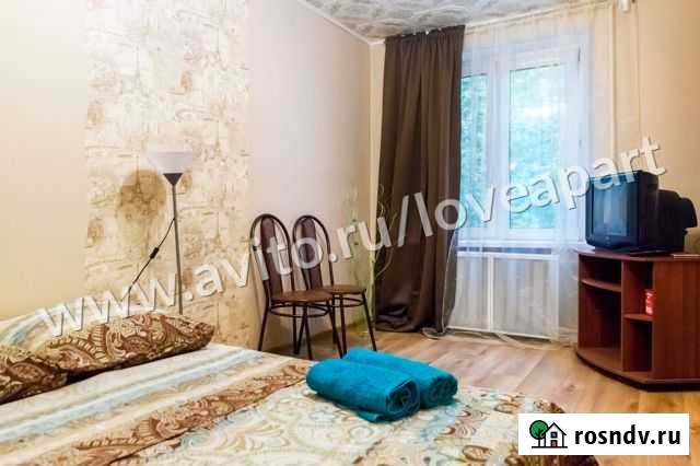 2-комнатная квартира, 48 м², 2/5 эт. в аренду посуточно в Москве Москва - изображение 1