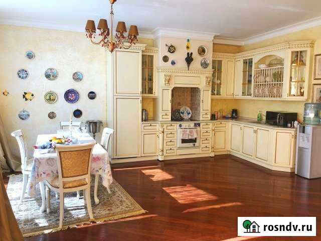 3-комнатная квартира, 130 м², 1/9 эт. в аренду на длительный срок в Краснодаре Краснодар - изображение 1